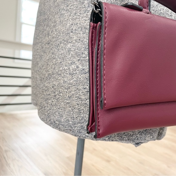 burgundy red contemporary, Simply Vera Vera Wang Crossbody purse - Picture 7 of 8